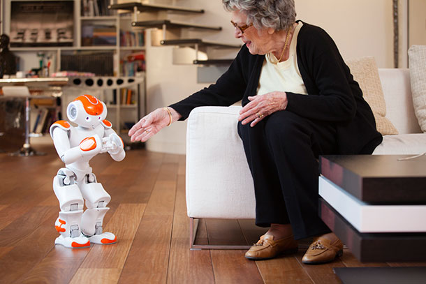Le robot Nao, coach pour seniors dans une maison de retraite - Sciences et  Avenir